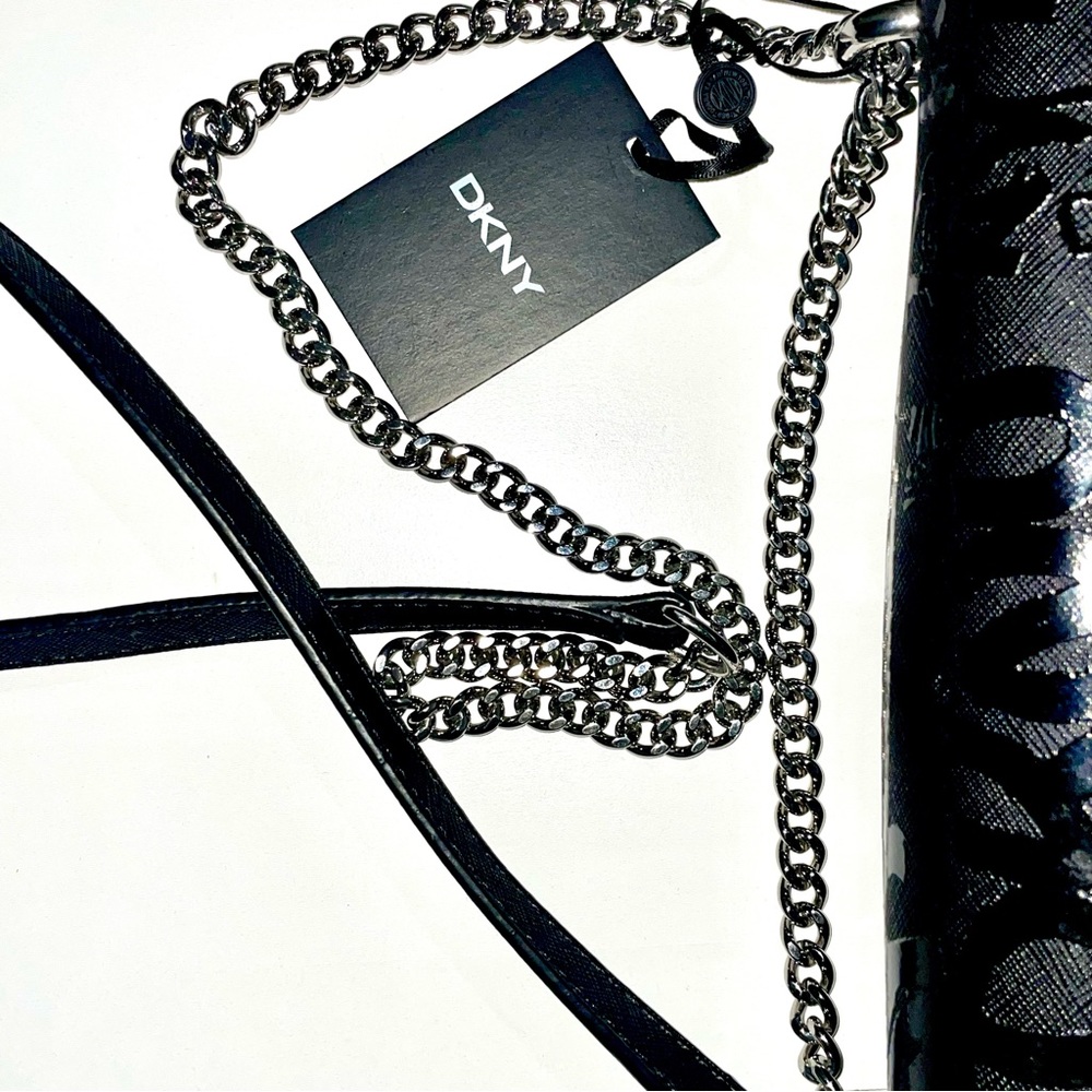 DKNY Sina MD Flap Shoulder Bag Crossbody Handbag with Embossed Logo Graffiti - Picture 6 of 7